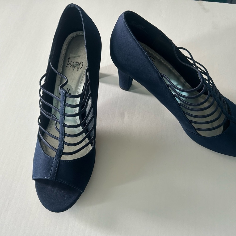 Impo Black Heels with Wedge Design